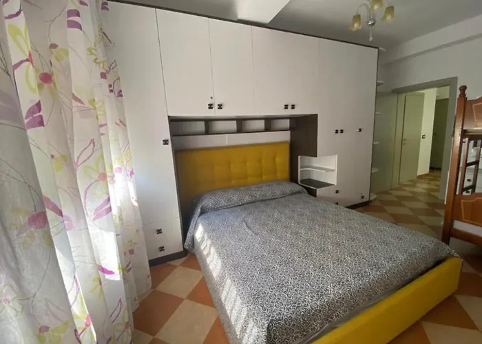 Ambra 'next To The Sea'